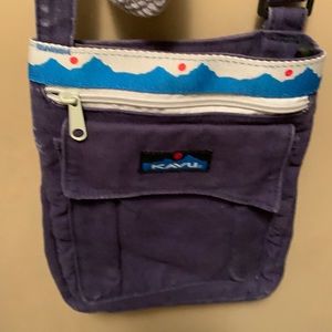 Great Kavu bag. Like new.